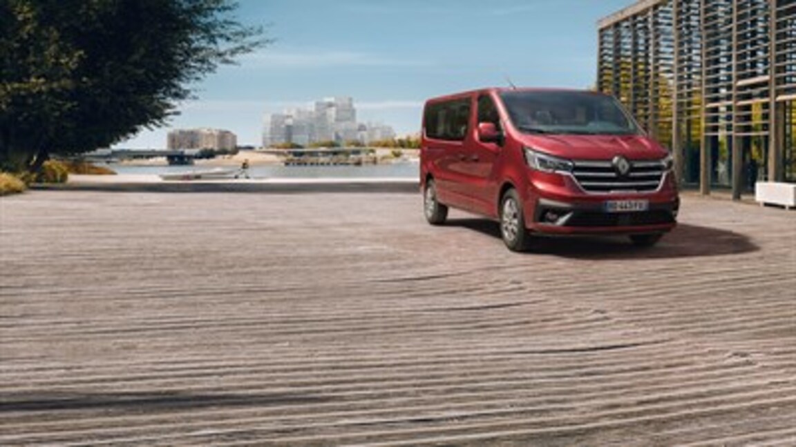 Izteiksmīgs dizains un jauna virsbūves krāsa - sarkanā carmin